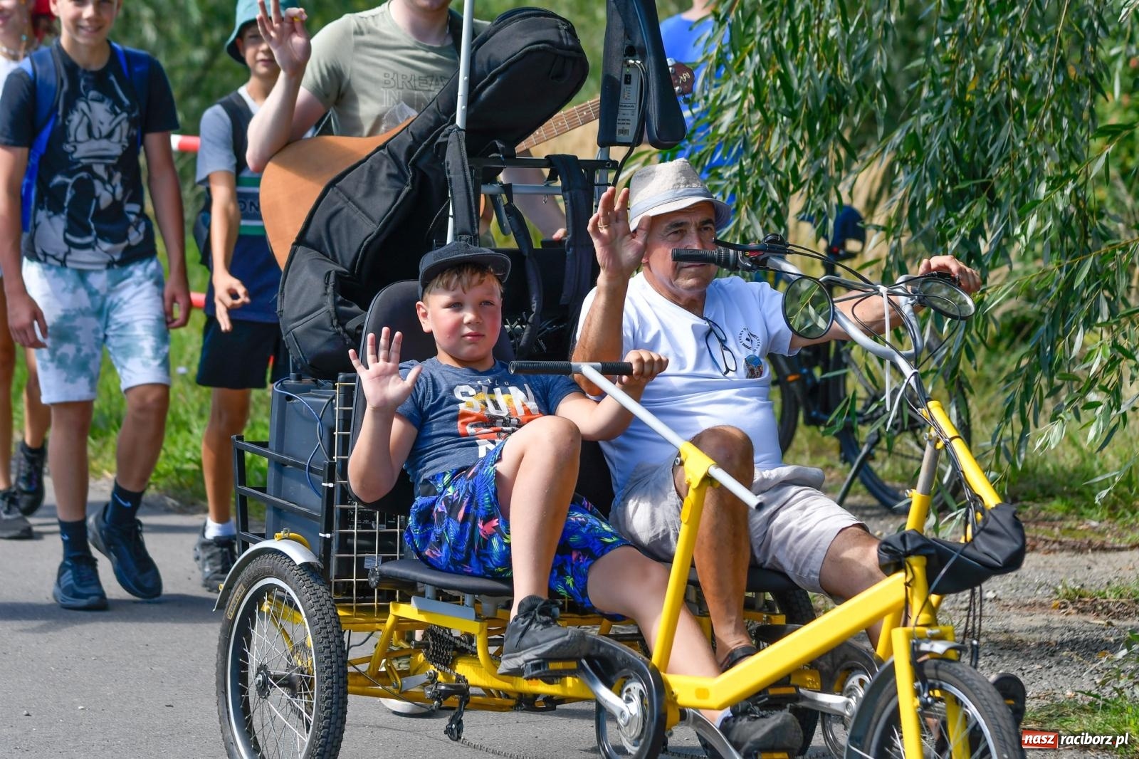 Zdjęcie w galerii na portalu naszraciborz.pl: Wyruszyła raciborska pielgrzymka na Jasną Górę [FOTO i WIDEO] wiadomości z regionu