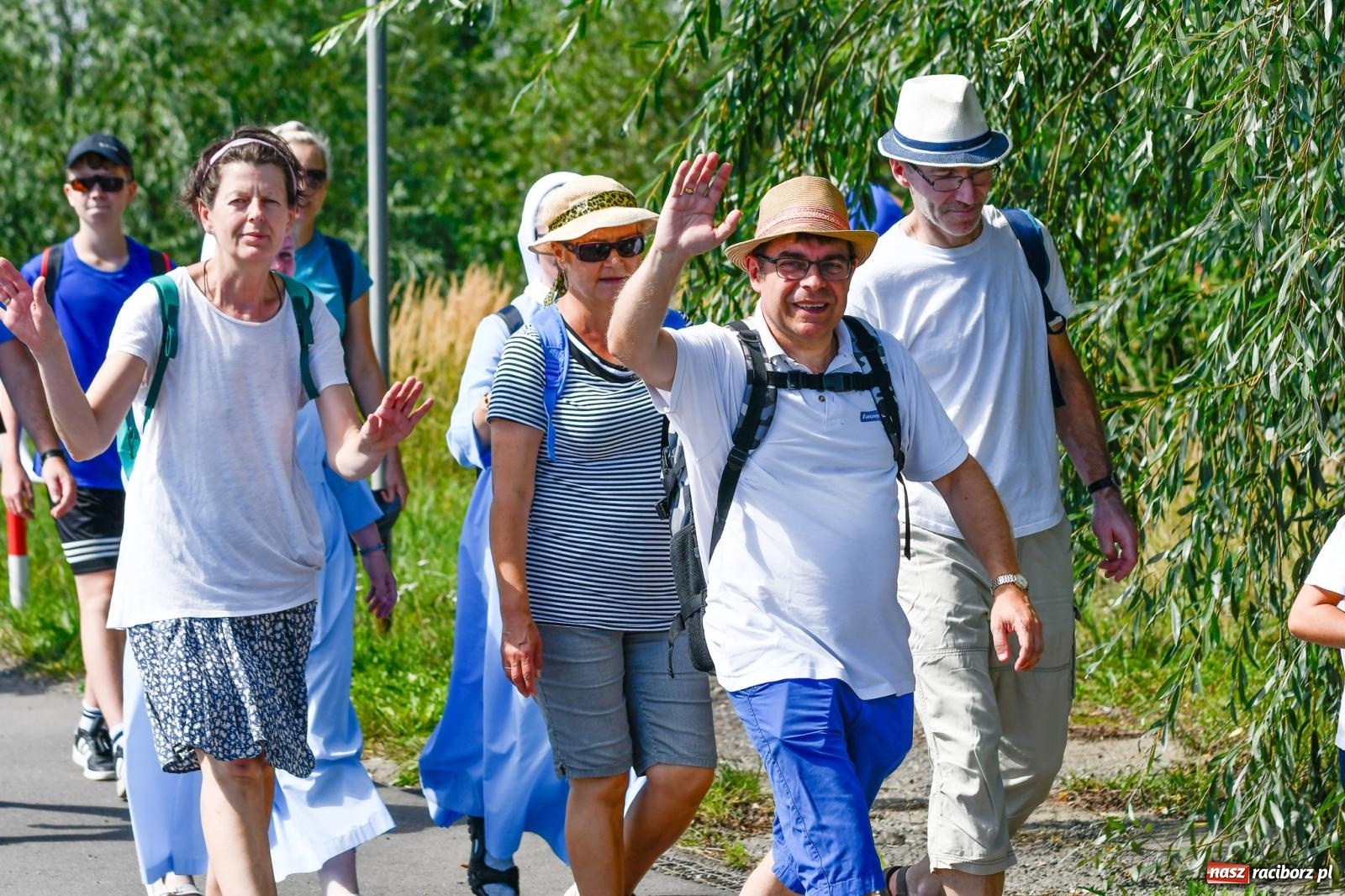 Zdjęcie w galerii na portalu naszraciborz.pl: Wyruszyła raciborska pielgrzymka na Jasną Górę [FOTO i WIDEO] wiadomości z regionu