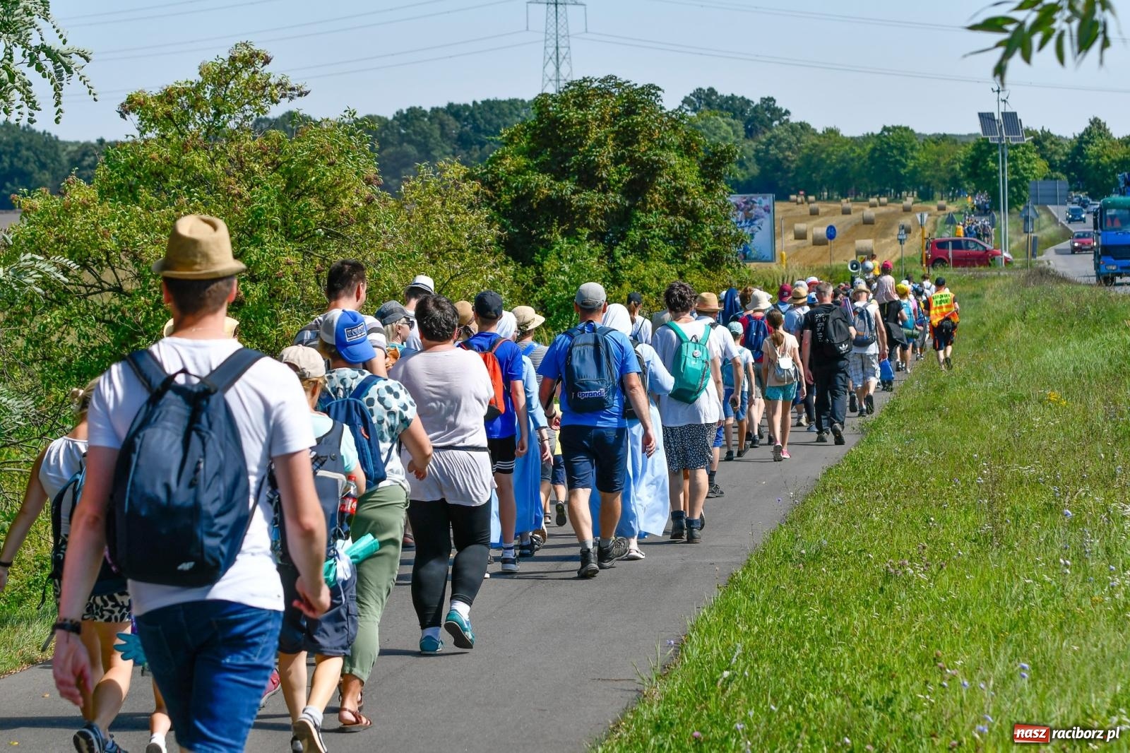 Zdjęcie w galerii na portalu naszraciborz.pl: Wyruszyła raciborska pielgrzymka na Jasną Górę [FOTO i WIDEO] wiadomości z regionu