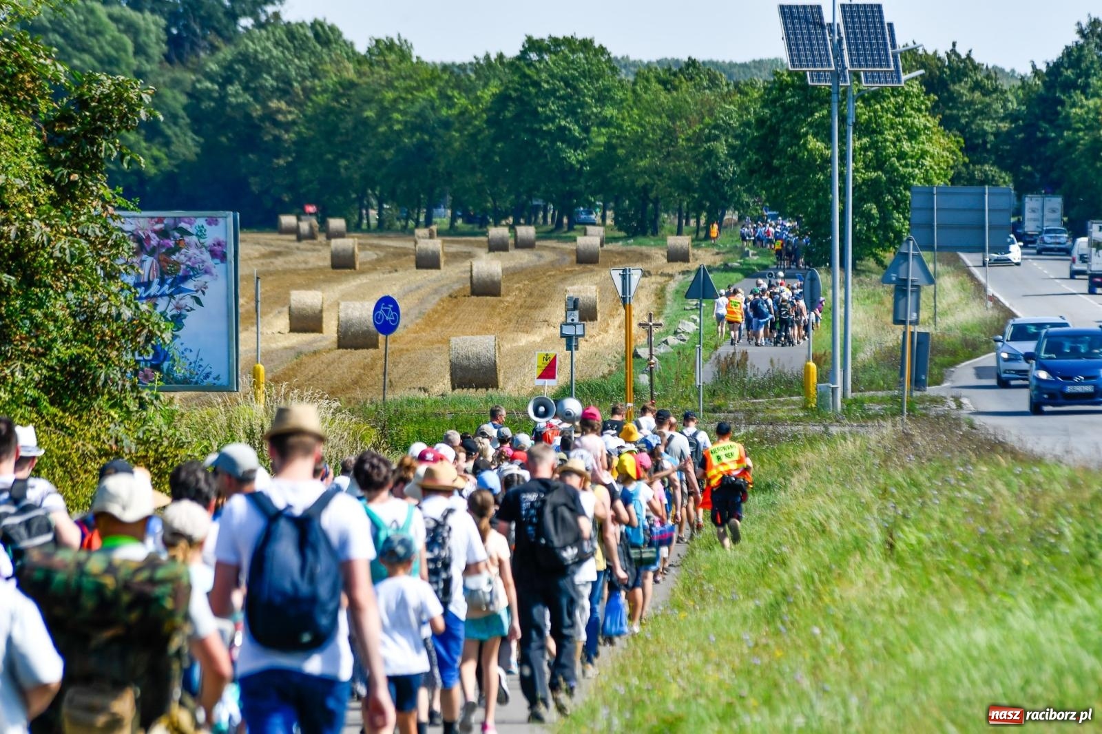 Zdjęcie w galerii na portalu naszraciborz.pl: Wyruszyła raciborska pielgrzymka na Jasną Górę [FOTO i WIDEO] wiadomości z regionu