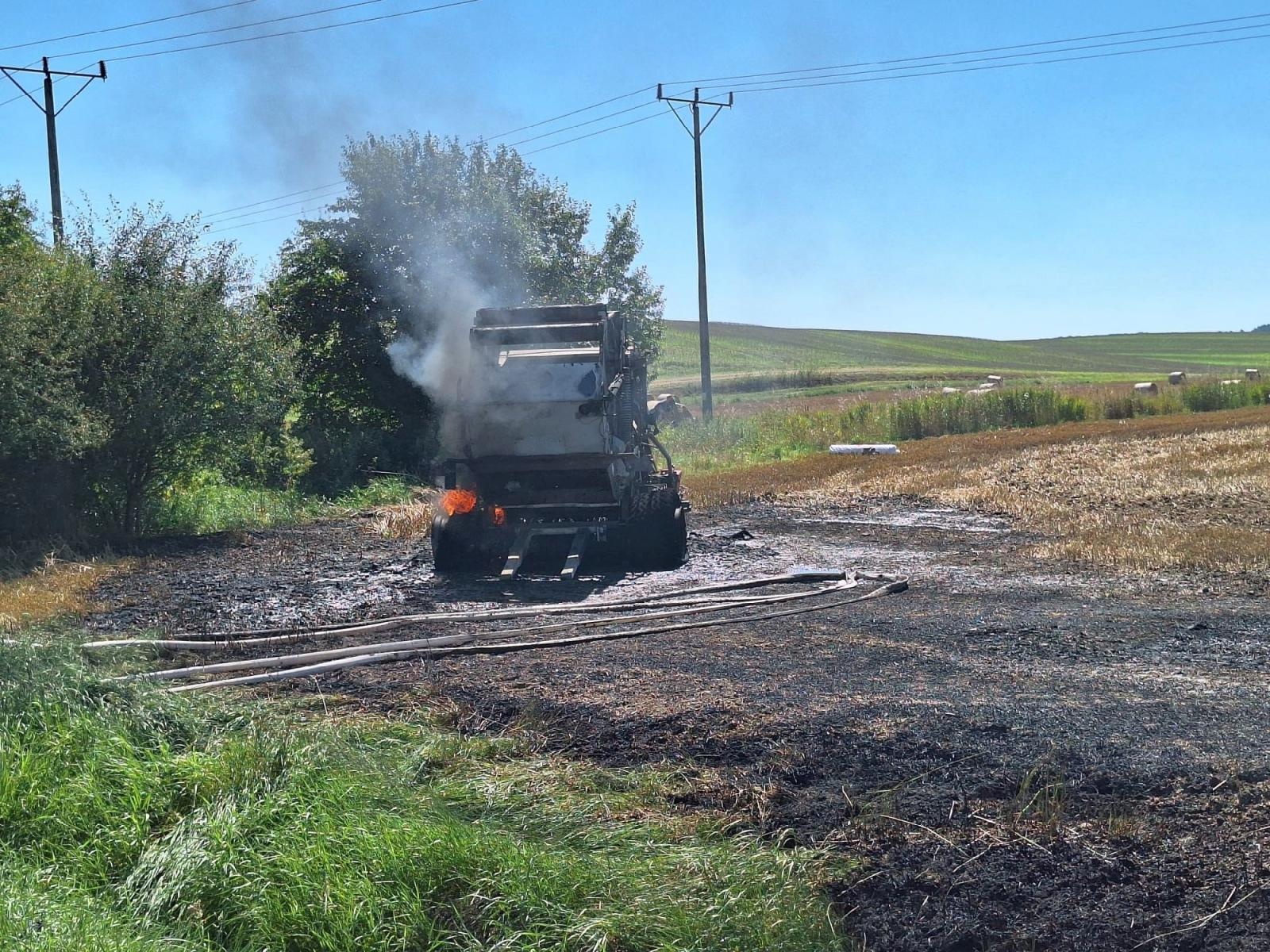 Zdjęcie w galerii na portalu naszraciborz.pl: Dym nad Borucinem. Tak doszło do pożaru [WIDEO] wiadomości z regionu