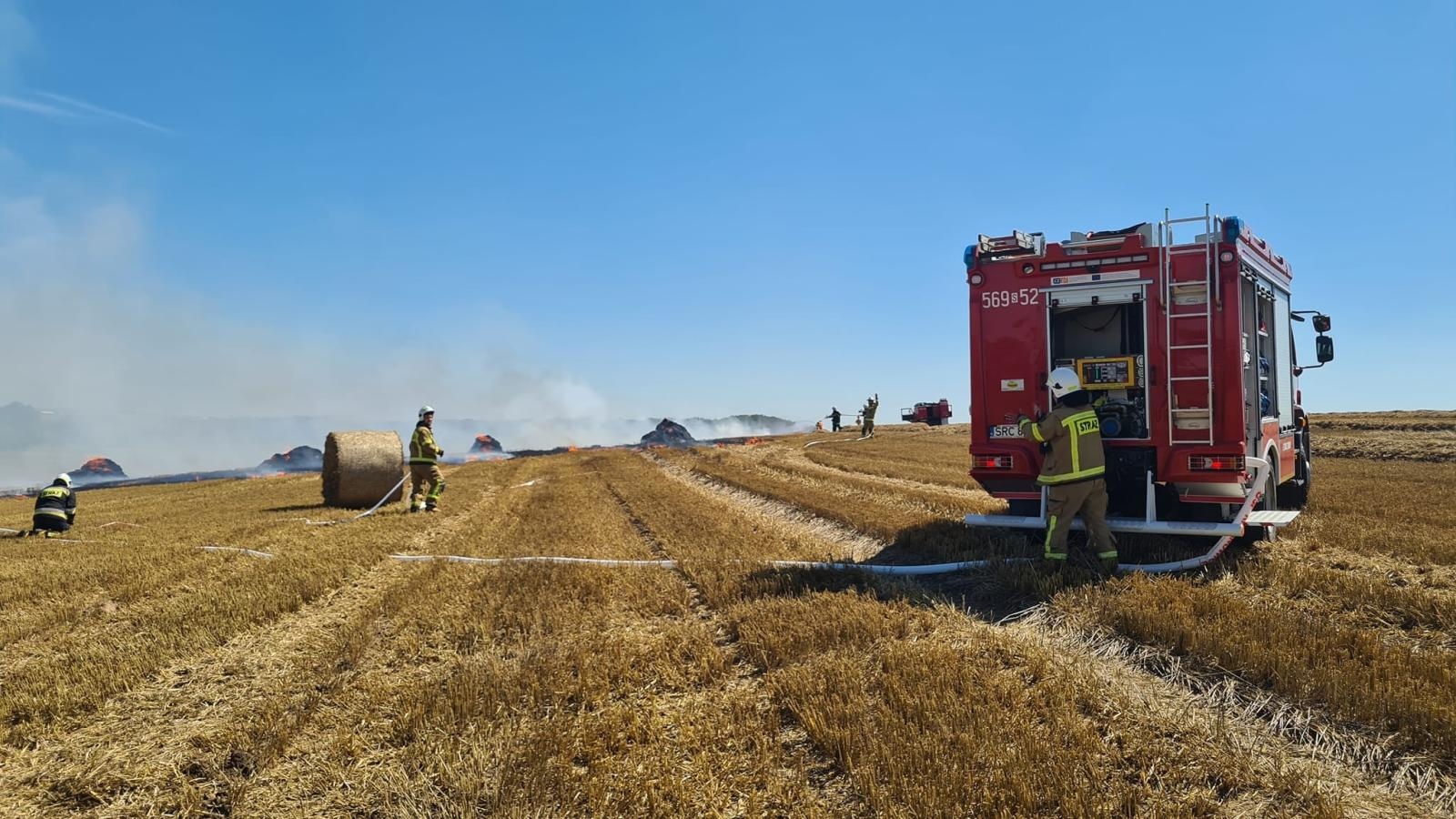 Zdjęcie w galerii na portalu naszraciborz.pl: Dym nad Borucinem. Tak doszło do pożaru [WIDEO] wiadomości z regionu