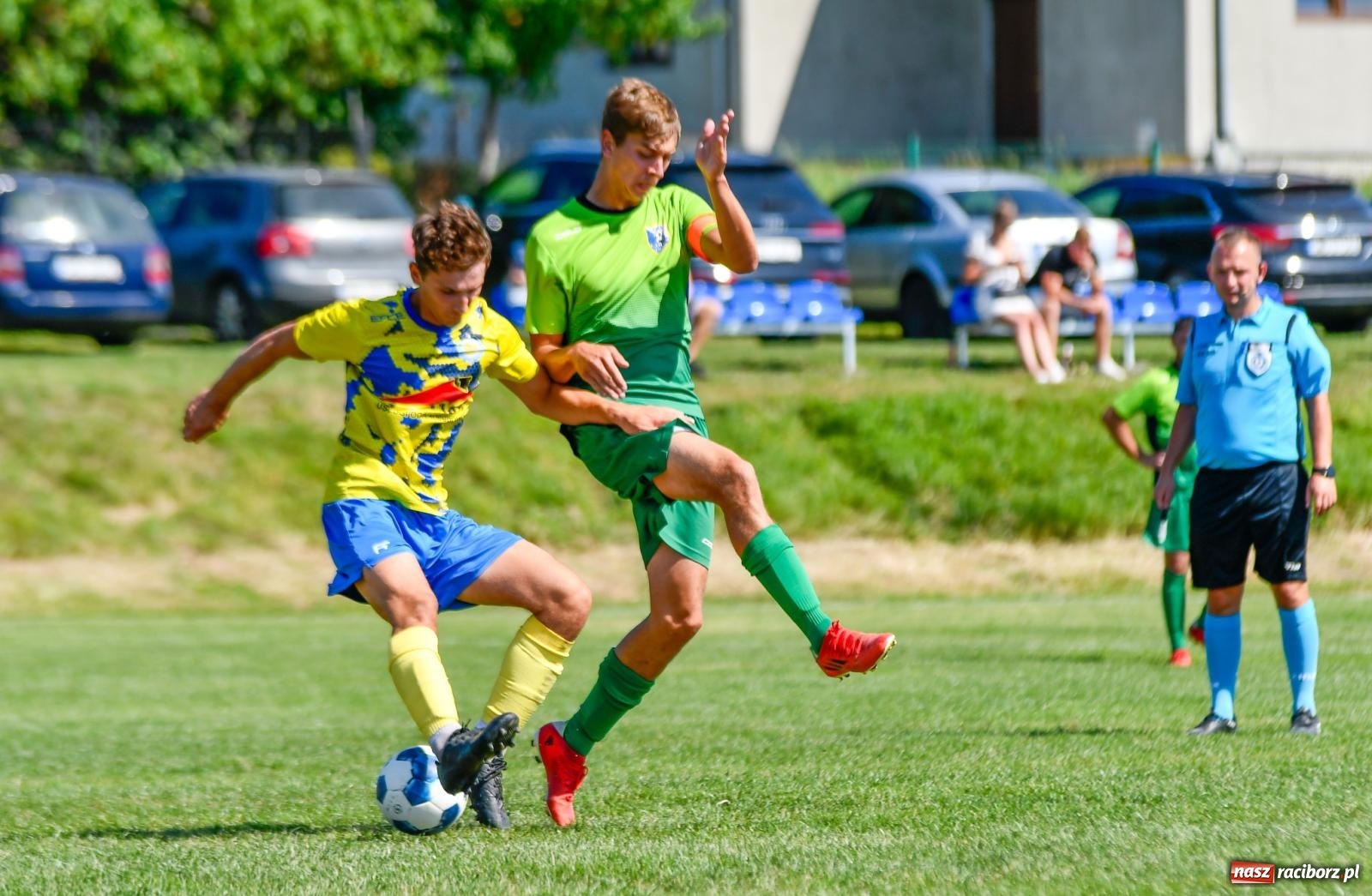 Zdjęcie w galerii na portalu naszraciborz.pl: Grad goli w Brzeziu. Gamów z trzema punktami wiadomości z regionu