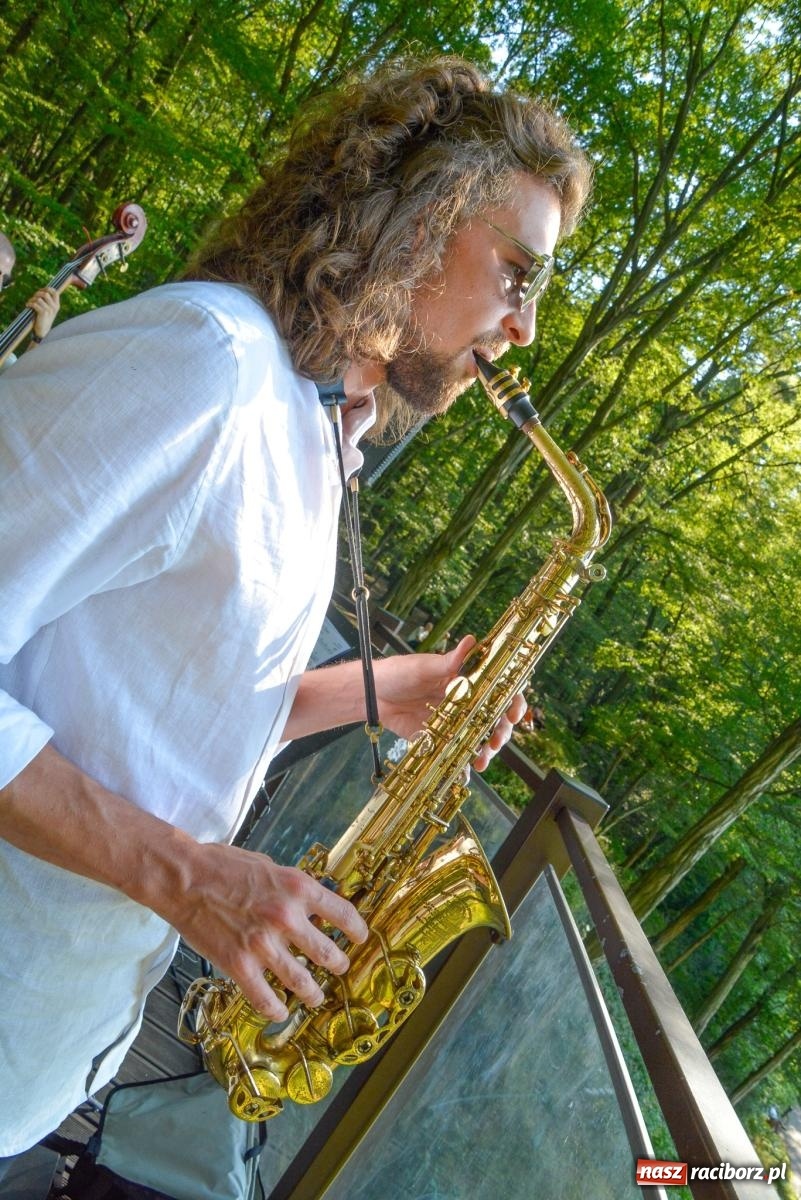 Zdjęcie w galerii na portalu naszraciborz.pl: Jazzowy finał koncertów w Zaczarowanym Ogrodzie [FOTO i WIDEO] wiadomości z regionu