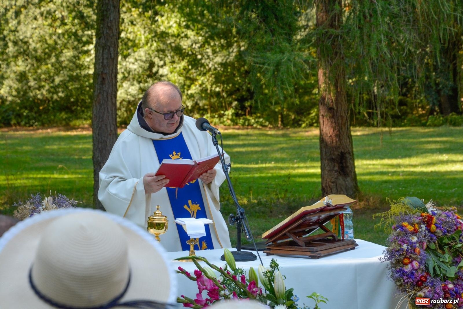 Zdjęcie w galerii na portalu naszraciborz.pl: Msza św. w intencji polskiego wojska w lesie Obora [FOTO i WIDEO] wiadomości z regionu