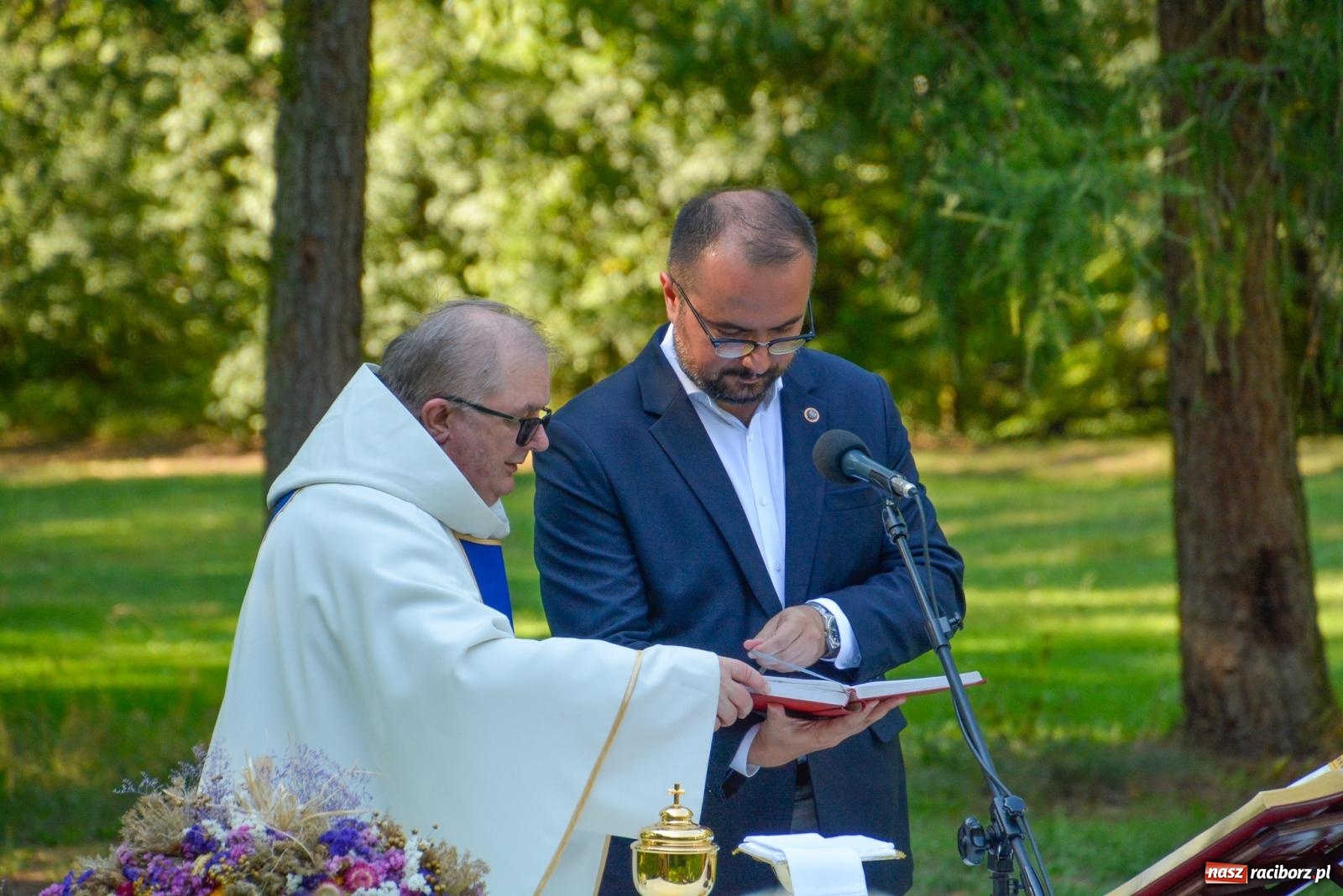 Zdjęcie w galerii na portalu naszraciborz.pl: Msza św. w intencji polskiego wojska w lesie Obora [FOTO i WIDEO] wiadomości z regionu