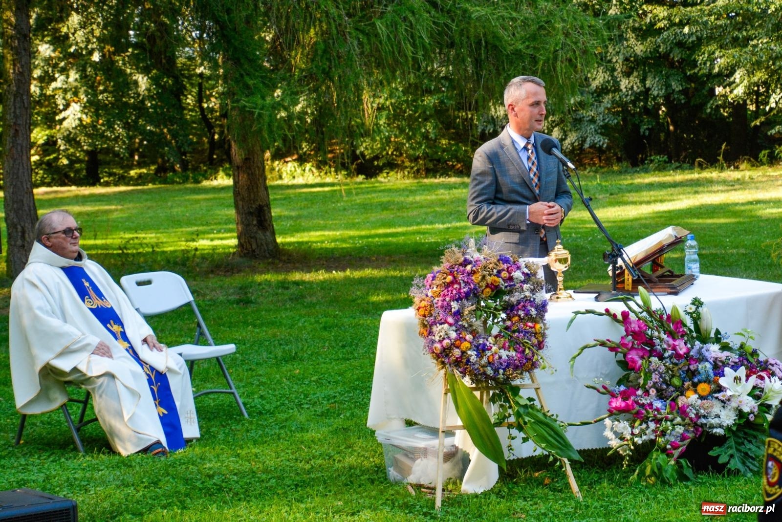 Zdjęcie w galerii na portalu naszraciborz.pl: Msza św. w intencji polskiego wojska w lesie Obora [FOTO i WIDEO] wiadomości z regionu