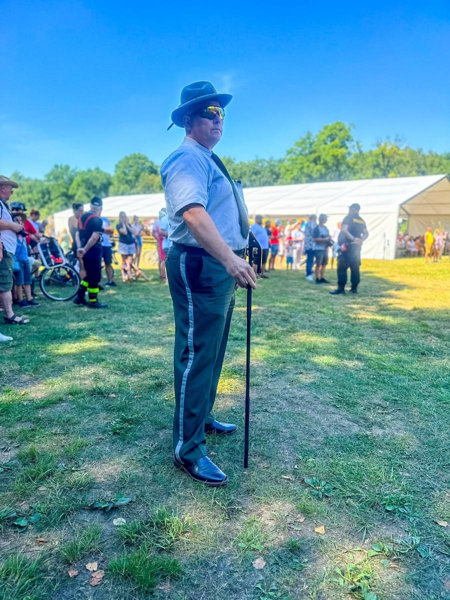 Zdjęcie w galerii na portalu naszraciborz.pl: Tłumy na pikniku mundurowych w Rudach [FOTO] wiadomości z regionu