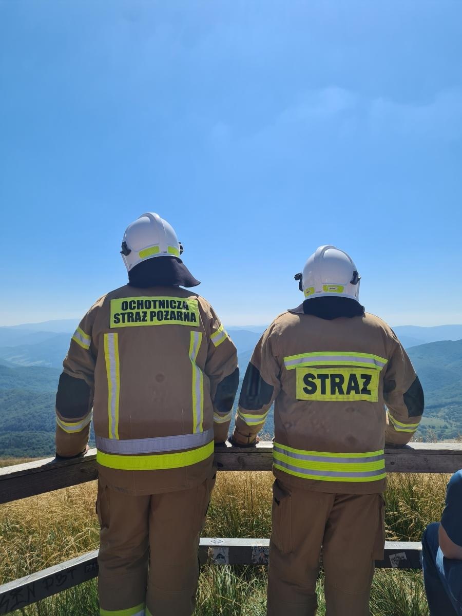 Zdjęcie w galerii na portalu naszraciborz.pl: Tarnica zaliczona. Kolejny szczyt na szlaku strażaków propagujących dawstwo szpiku wiadomości z regionu