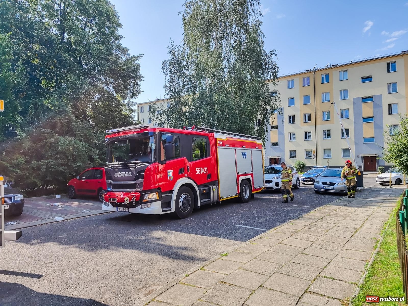 Zdjęcie w galerii na portalu naszraciborz.pl: Cztery zastępy w akcji przy Drzymały [FOTO] wiadomości z regionu