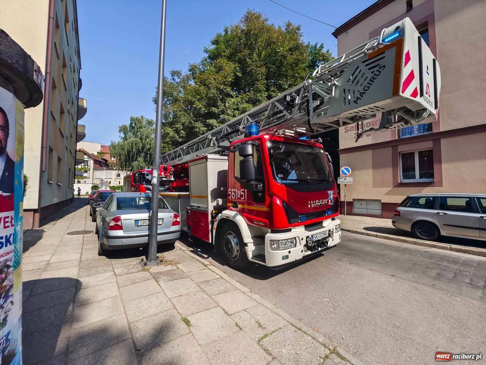 Zdjęcie w galerii na portalu naszraciborz.pl: Cztery zastępy w akcji przy Drzymały [FOTO] wiadomości z regionu