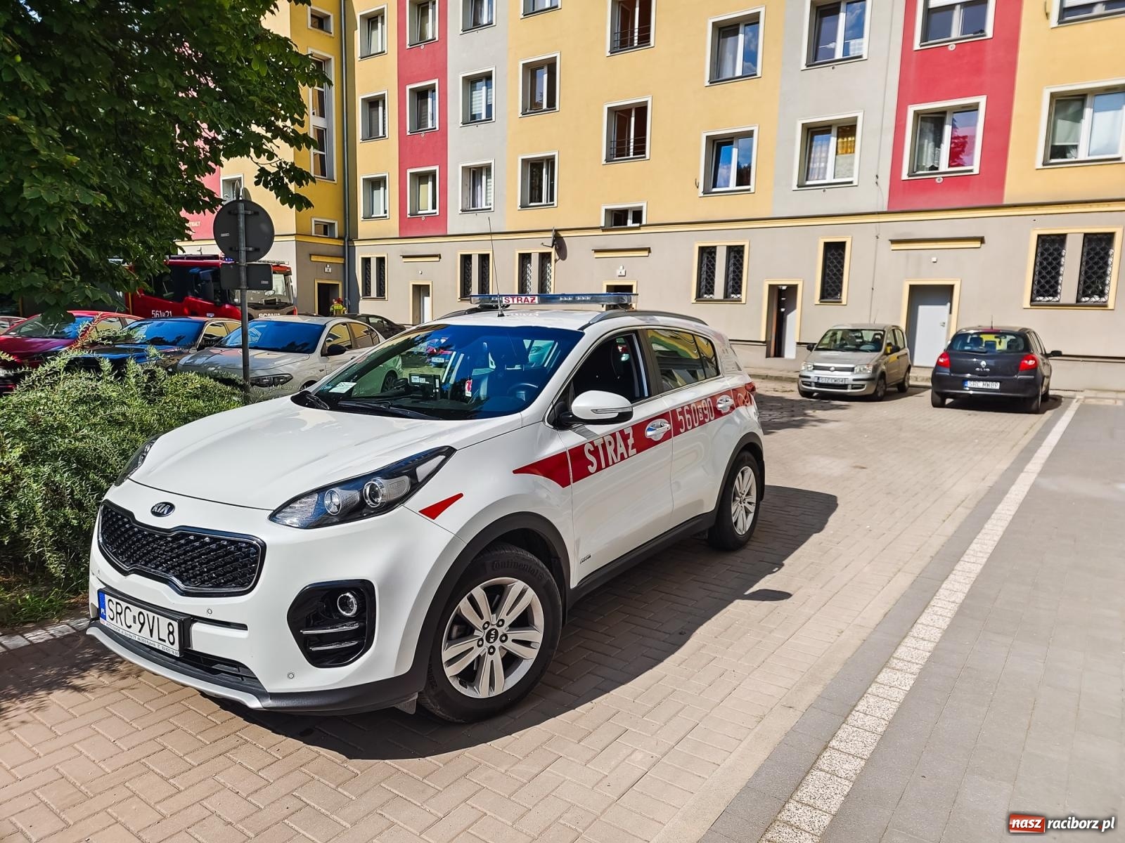 Zdjęcie w galerii na portalu naszraciborz.pl: Cztery zastępy w akcji przy Drzymały [FOTO] wiadomości z regionu