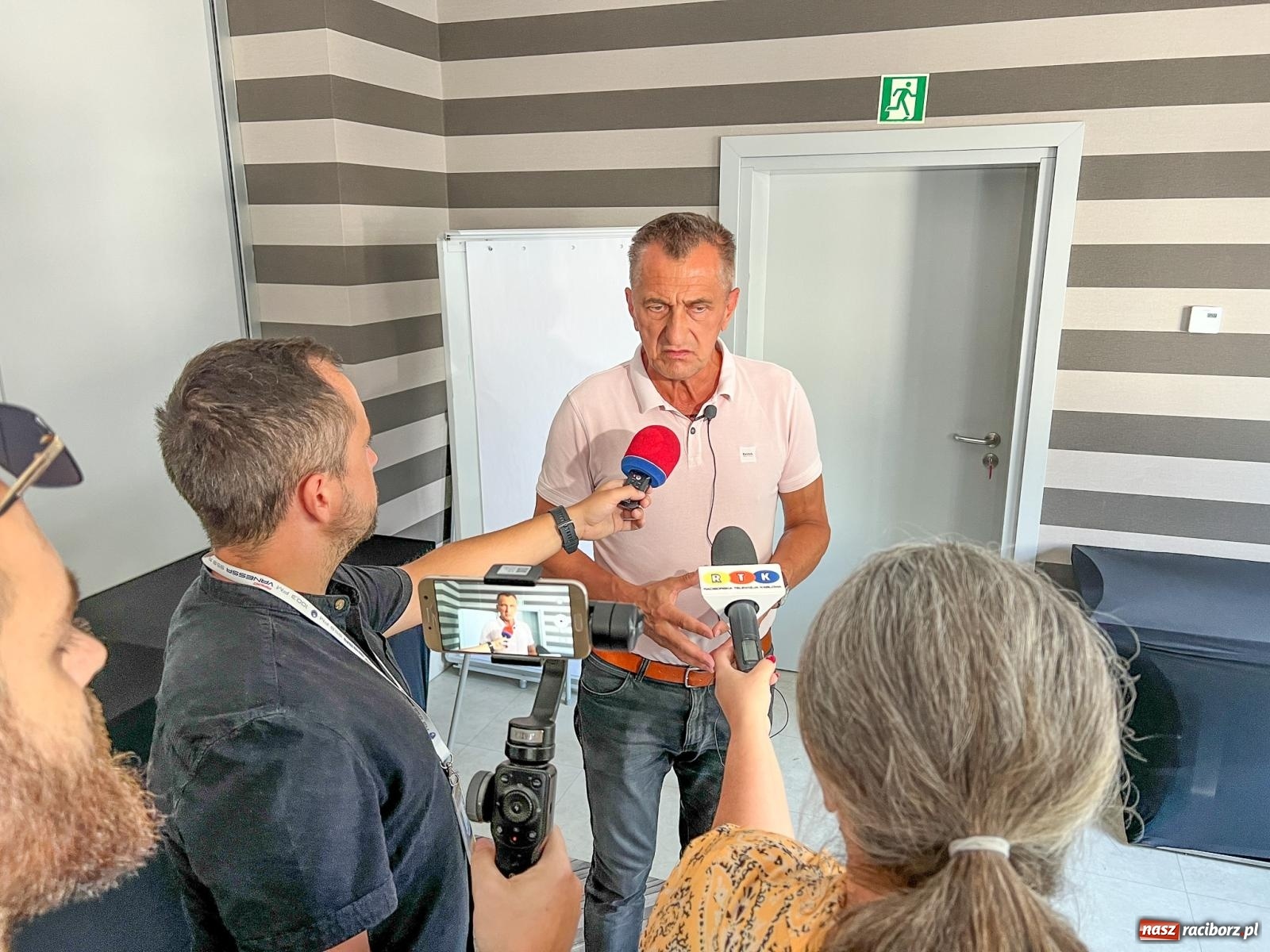 Zdjęcie w galerii na portalu naszraciborz.pl: Śmierdzący problem na Brzeziu. Mieszkańcy mówią o ciężarówkach zwożących tu odpady spoza Raciborza [FOTO i WIDEO] wiadomości z regionu