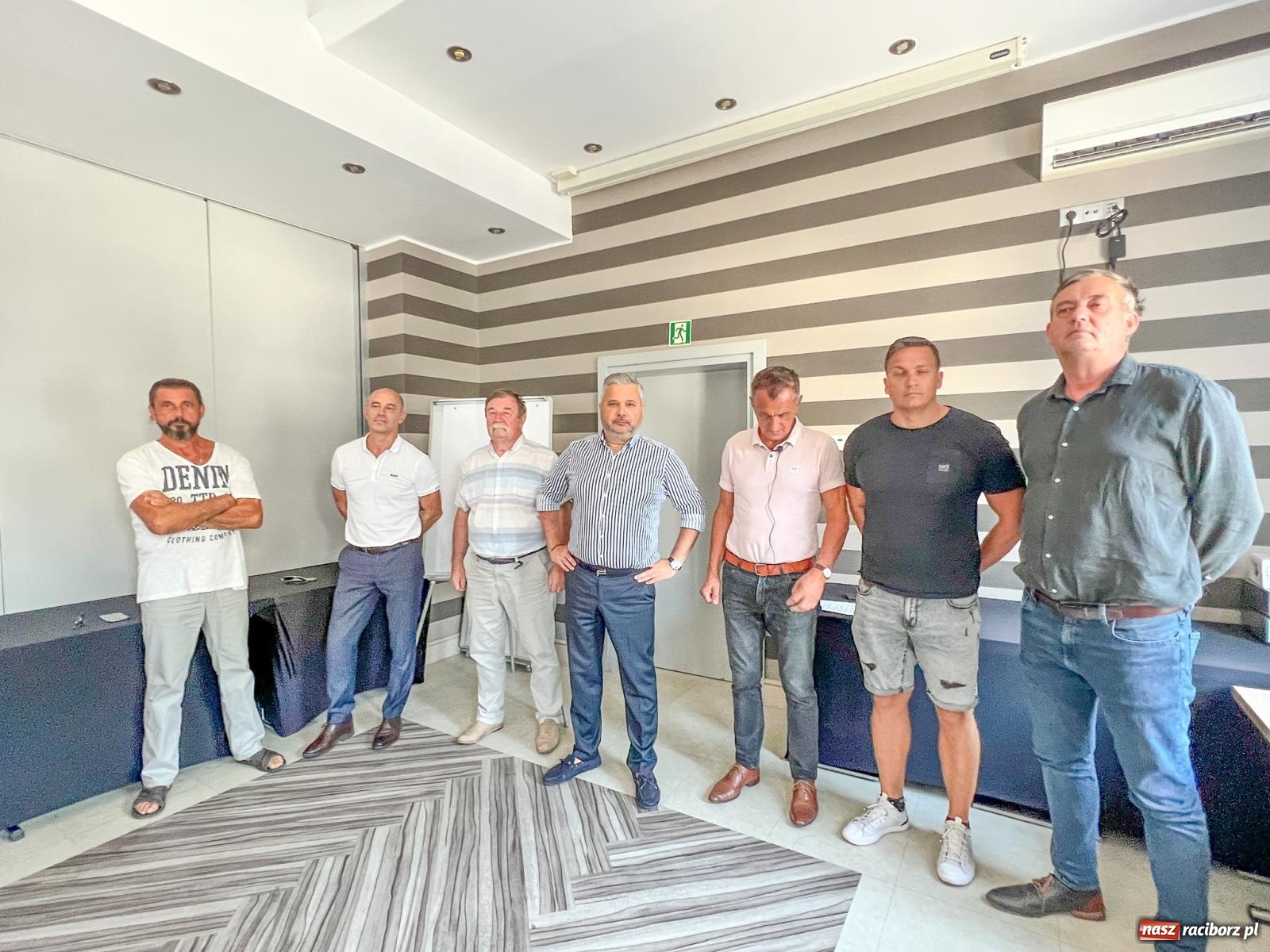 Zdjęcie w galerii na portalu naszraciborz.pl: Śmierdzący problem na Brzeziu. Mieszkańcy mówią o ciężarówkach zwożących tu odpady spoza Raciborza [FOTO i WIDEO] wiadomości z regionu