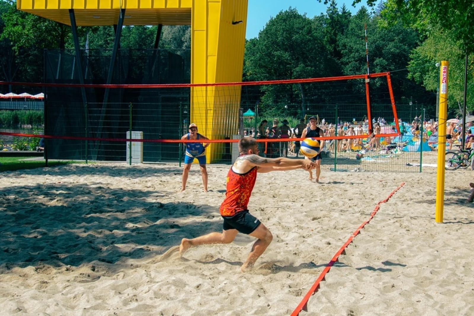 Zdjęcie w galerii na portalu naszraciborz.pl: Moc atrakcji na otwarcie wodzisławskiego Balatonu [FOTO] wiadomości z regionu