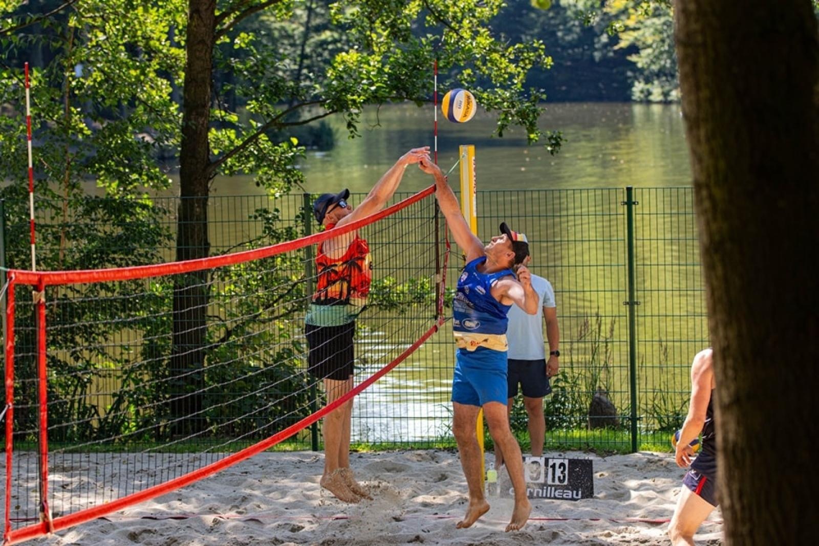 Zdjęcie w galerii na portalu naszraciborz.pl: Moc atrakcji na otwarcie wodzisławskiego Balatonu [FOTO] wiadomości z regionu