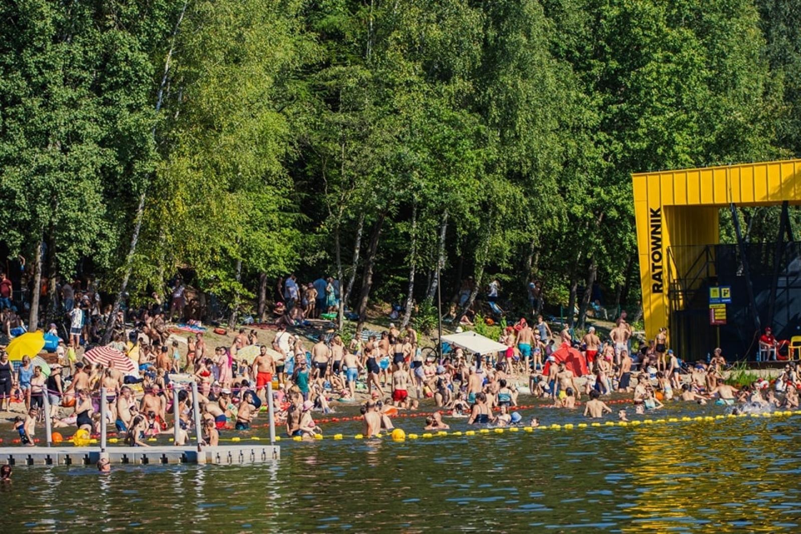 Zdjęcie w galerii na portalu naszraciborz.pl: Moc atrakcji na otwarcie wodzisławskiego Balatonu [FOTO] wiadomości z regionu