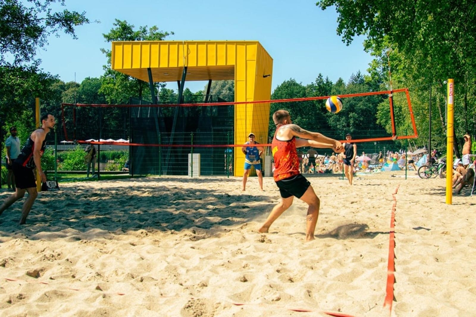 Zdjęcie w galerii na portalu naszraciborz.pl: Moc atrakcji na otwarcie wodzisławskiego Balatonu [FOTO] wiadomości z regionu