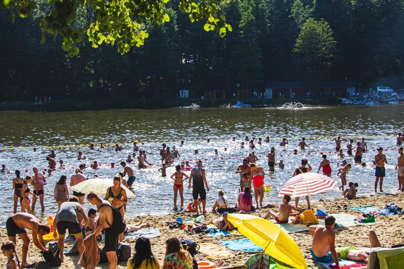 Zdjęcie w galerii na portalu naszraciborz.pl: Moc atrakcji na otwarcie wodzisławskiego Balatonu [FOTO] wiadomości z regionu
