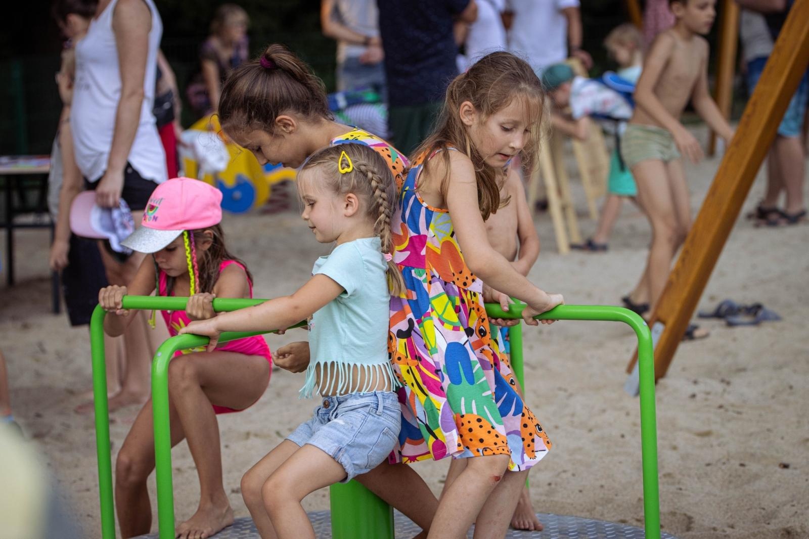 Zdjęcie w galerii na portalu naszraciborz.pl: Moc atrakcji na otwarcie wodzisławskiego Balatonu [FOTO] wiadomości z regionu