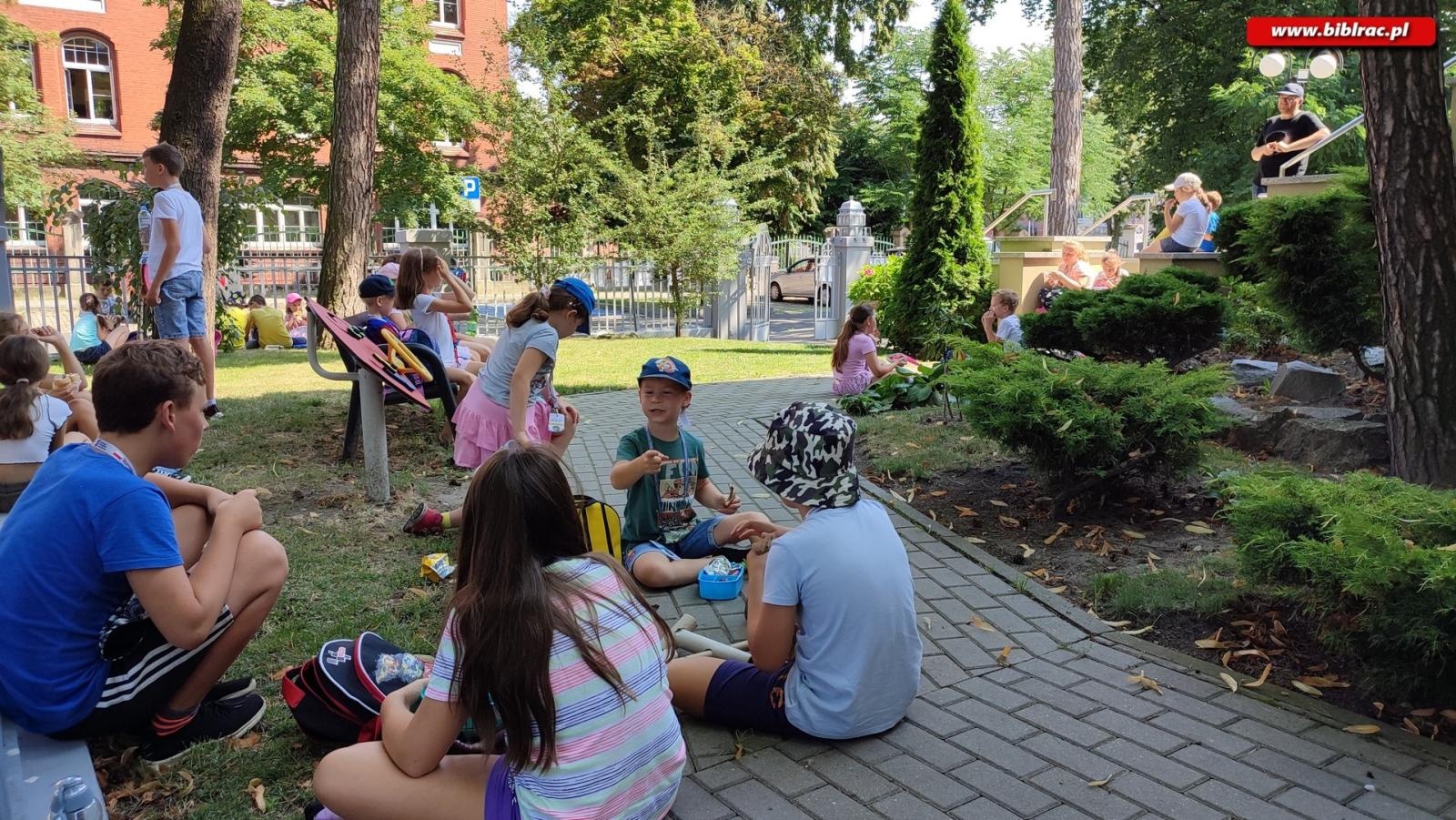 Zdjęcie w galerii na portalu naszraciborz.pl: Podróż do dawnej kopalni podczas Lata z Biblioteką wiadomości z regionu