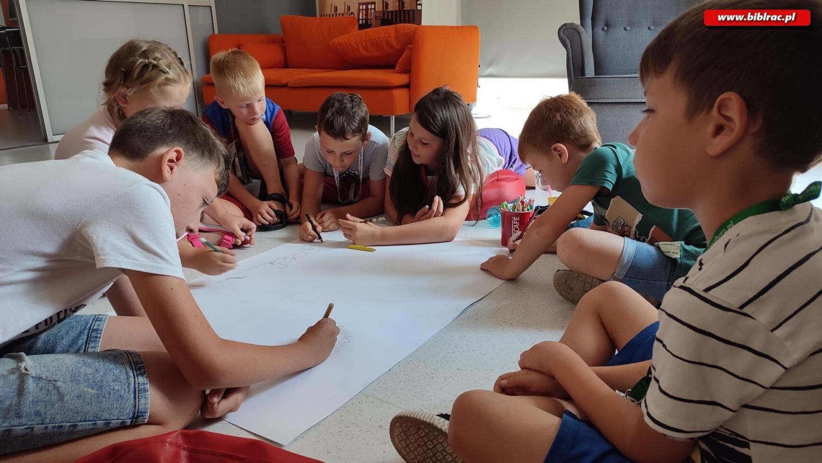 Zdjęcie w galerii na portalu naszraciborz.pl: Podróż do dawnej kopalni podczas Lata z Biblioteką wiadomości z regionu