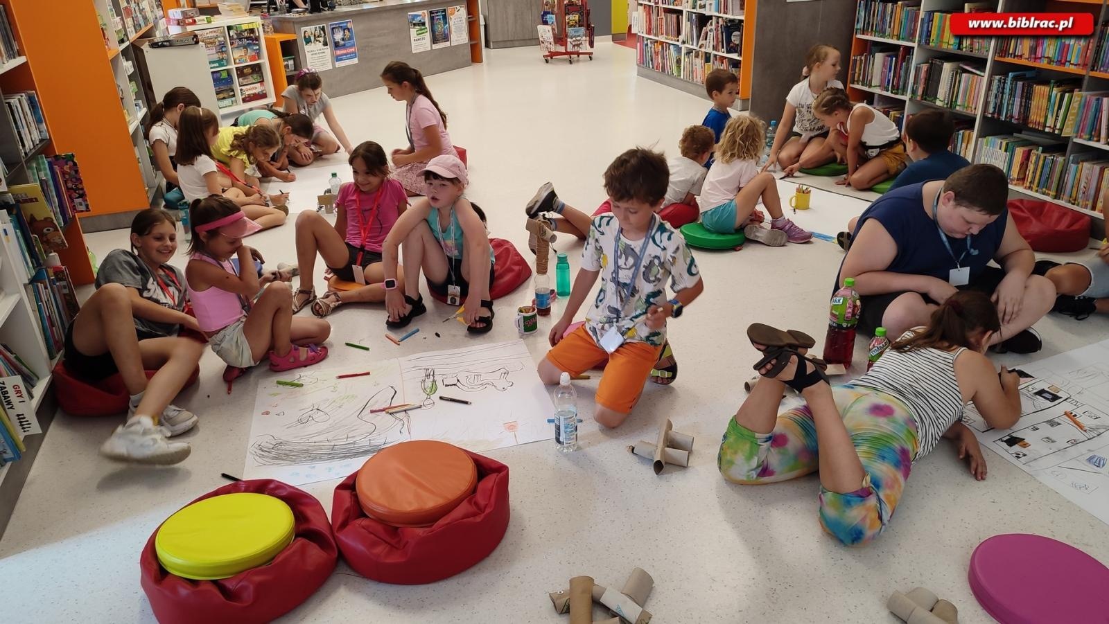 Zdjęcie w galerii na portalu naszraciborz.pl: Podróż do dawnej kopalni podczas Lata z Biblioteką wiadomości z regionu