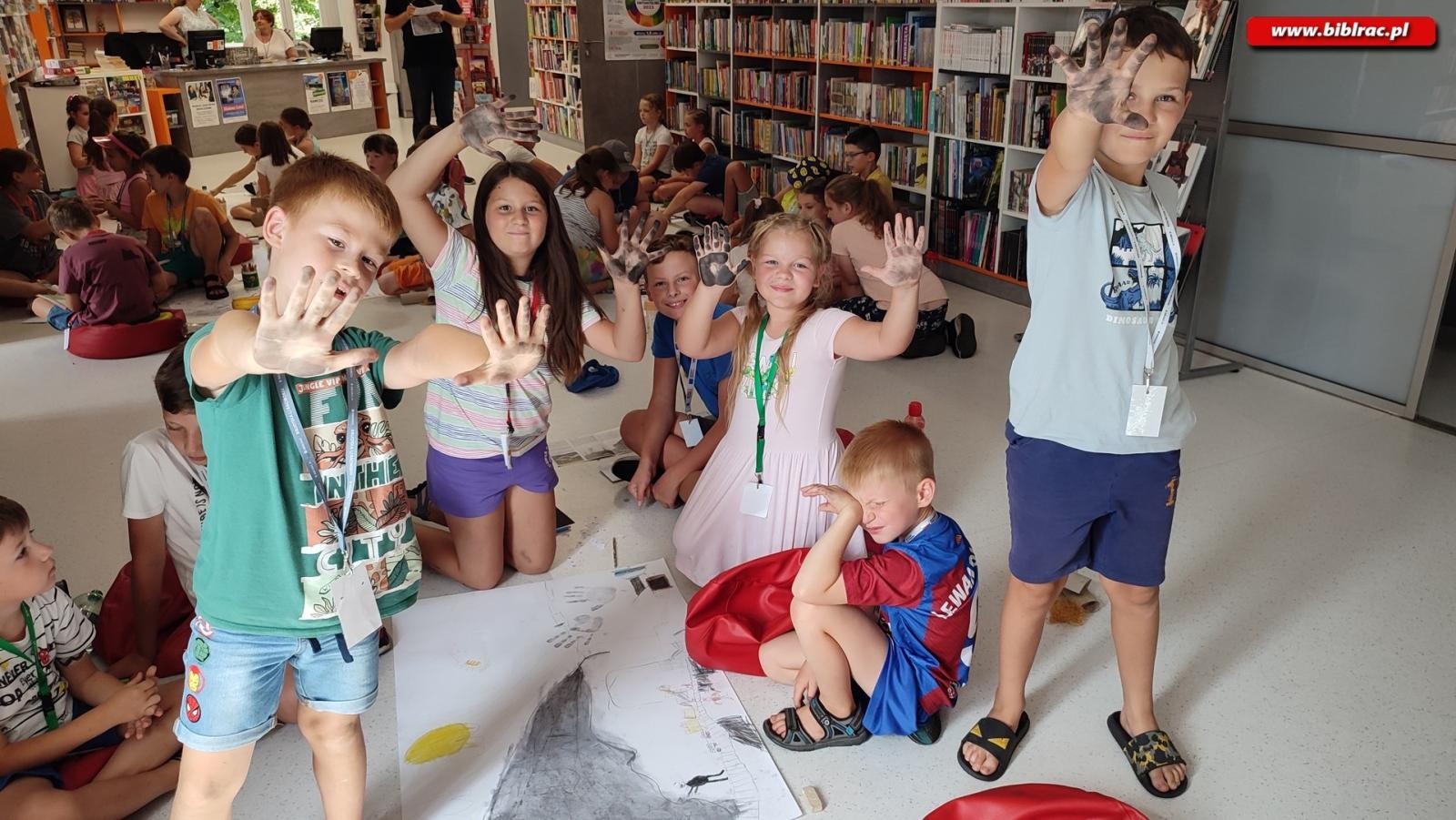 Zdjęcie w galerii na portalu naszraciborz.pl: Podróż do dawnej kopalni podczas Lata z Biblioteką wiadomości z regionu