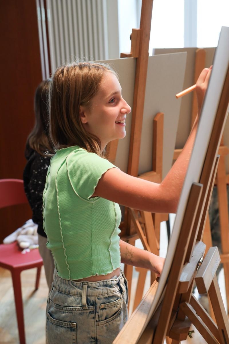 Zdjęcie w galerii na portalu naszraciborz.pl: Malarstwo i rysunek, czyli twórcza zabawa podczas letnich warsztatów w RCK wiadomości z regionu