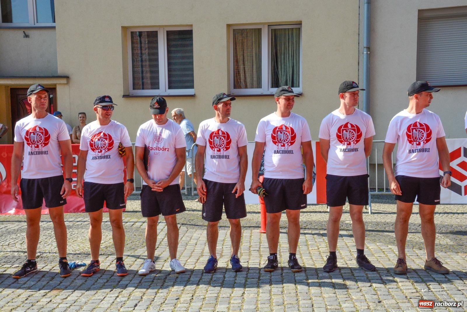 Zdjęcie w galerii na portalu naszraciborz.pl: Toughest Firefighter Racibórz - strażacka rywalizacja na pl. Dominikańskim [FOTO i WIDEO] wiadomości z regionu
