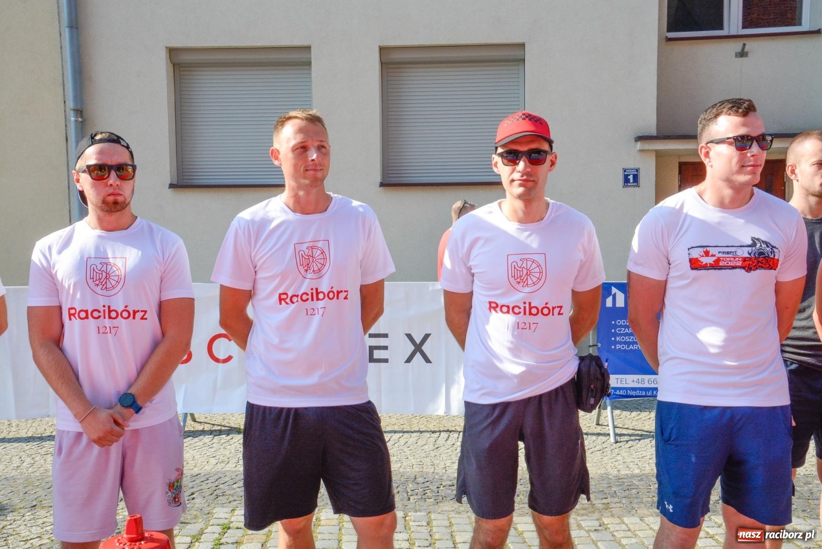 Zdjęcie w galerii na portalu naszraciborz.pl: Toughest Firefighter Racibórz - strażacka rywalizacja na pl. Dominikańskim [FOTO i WIDEO] wiadomości z regionu
