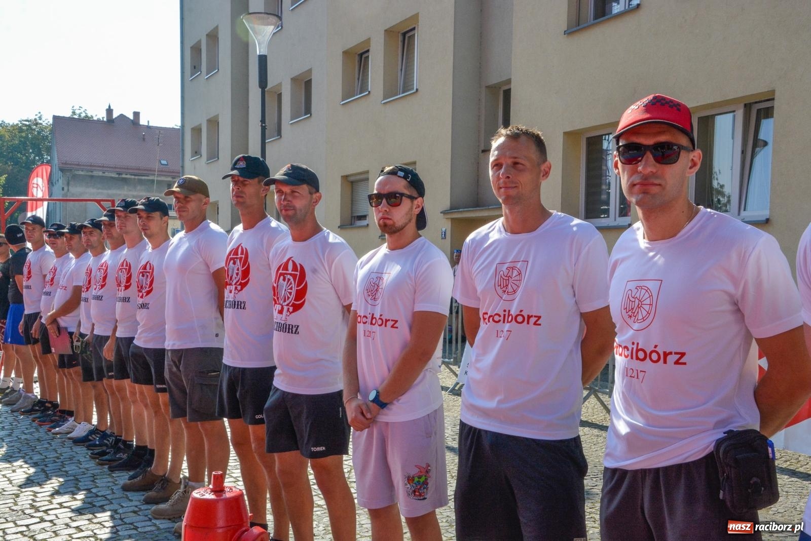 Zdjęcie w galerii na portalu naszraciborz.pl: Toughest Firefighter Racibórz - strażacka rywalizacja na pl. Dominikańskim [FOTO i WIDEO] wiadomości z regionu