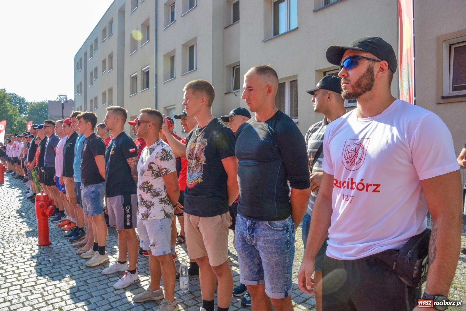 Zdjęcie w galerii na portalu naszraciborz.pl: Toughest Firefighter Racibórz - strażacka rywalizacja na pl. Dominikańskim [FOTO i WIDEO] wiadomości z regionu