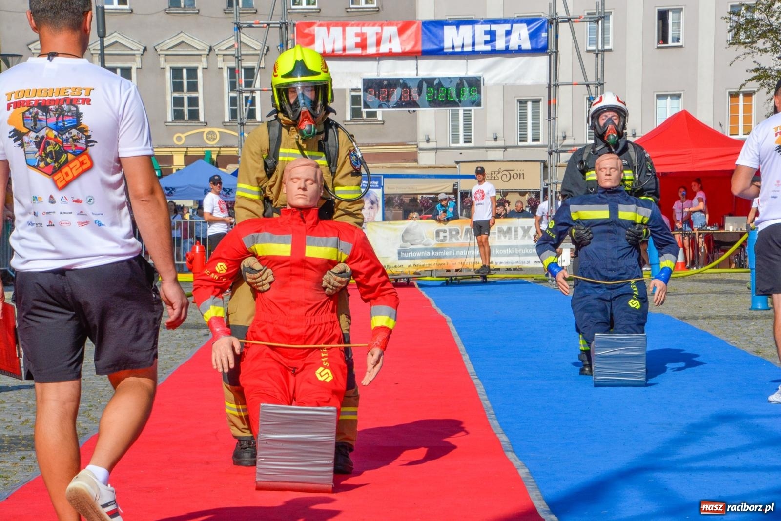 Zdjęcie w galerii na portalu naszraciborz.pl: Toughest Firefighter Racibórz - strażacka rywalizacja na pl. Dominikańskim [FOTO i WIDEO] wiadomości z regionu