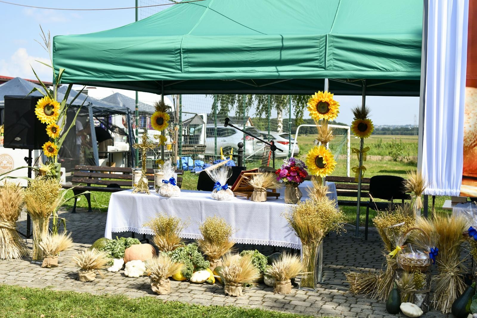 Zdjęcie w galerii na portalu naszraciborz.pl: W Łańcach odbyły się dożynki. Pierwsze w powiecie [FOTO i WIDEO] wiadomości z regionu