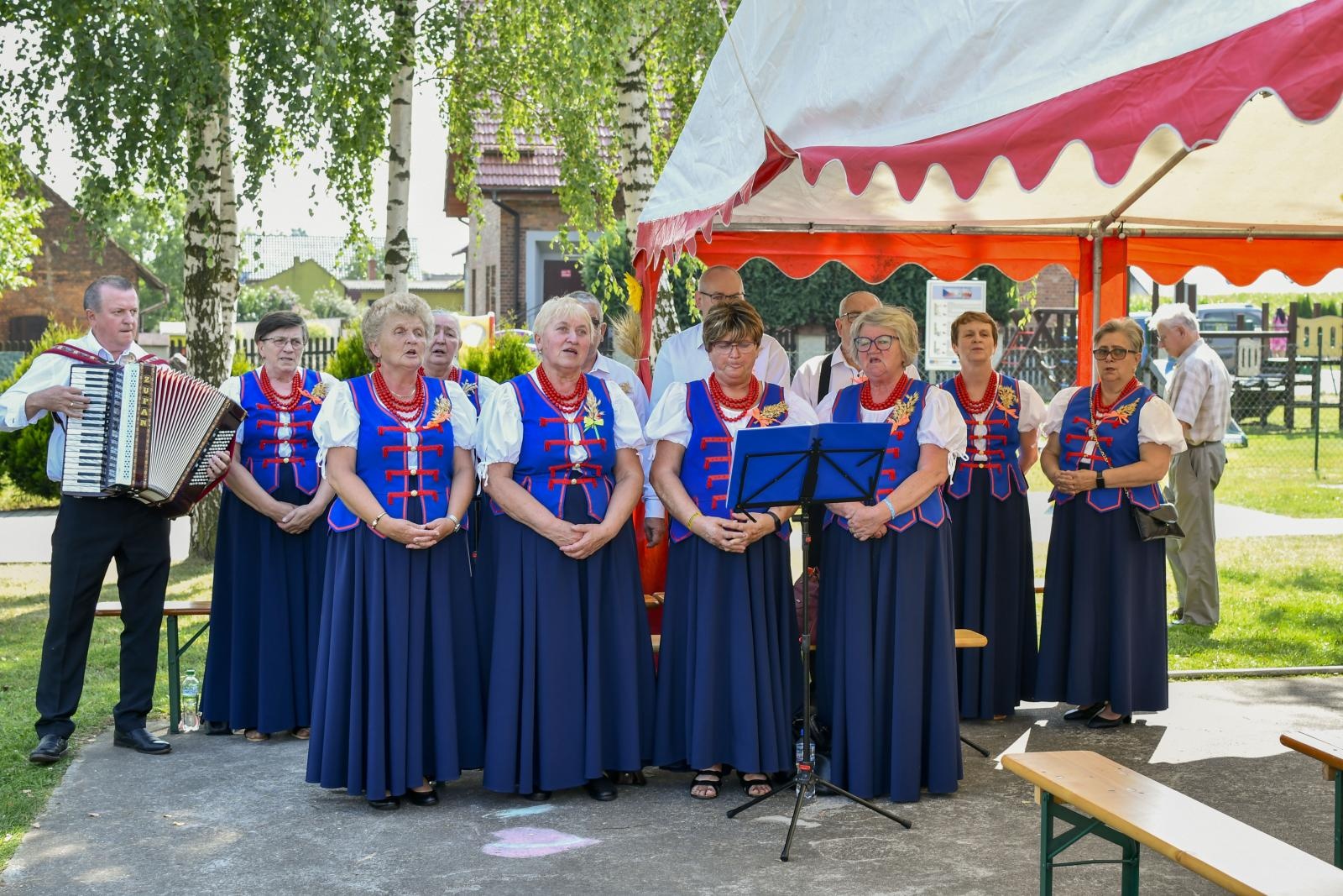 Zdjęcie w galerii na portalu naszraciborz.pl: W Łańcach odbyły się dożynki. Pierwsze w powiecie [FOTO i WIDEO] wiadomości z regionu