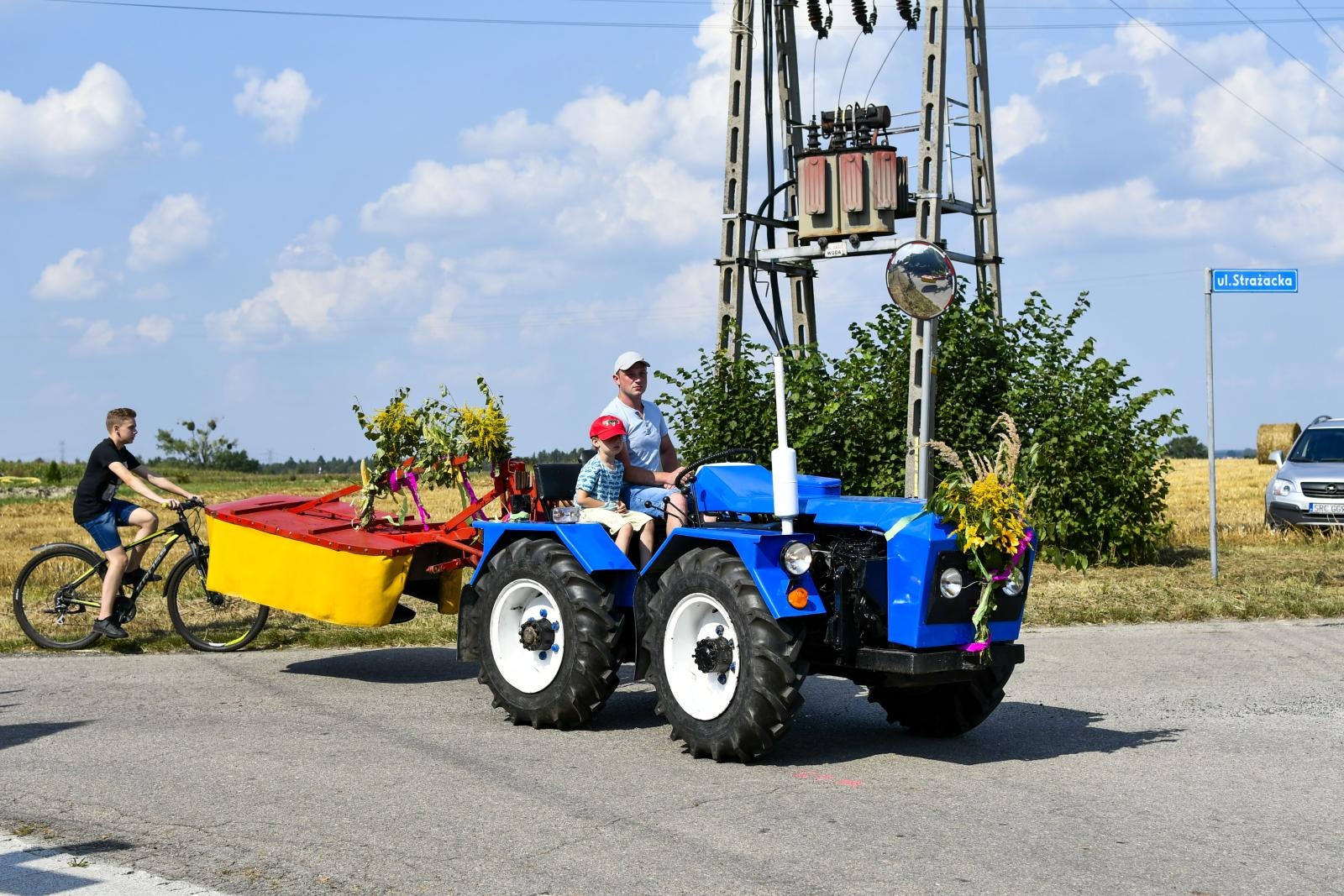 Zdjęcie w galerii na portalu naszraciborz.pl: W Łańcach odbyły się dożynki. Pierwsze w powiecie [FOTO i WIDEO] wiadomości z regionu