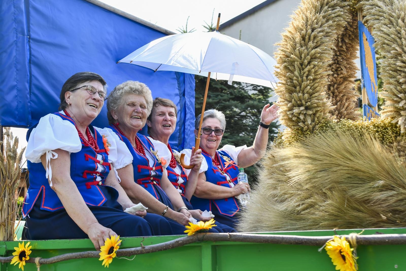 Zdjęcie w galerii na portalu naszraciborz.pl: W Łańcach odbyły się dożynki. Pierwsze w powiecie [FOTO i WIDEO] wiadomości z regionu