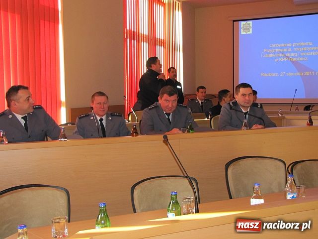 Zdjęcie w galerii na portalu naszraciborz.pl: Komendant omawiał tajne TAKTYKI wiadomości z regionu