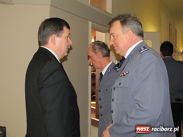 Zdjęcie w galerii na portalu naszraciborz.pl: Komendant omawiał tajne TAKTYKI wiadomości z regionu