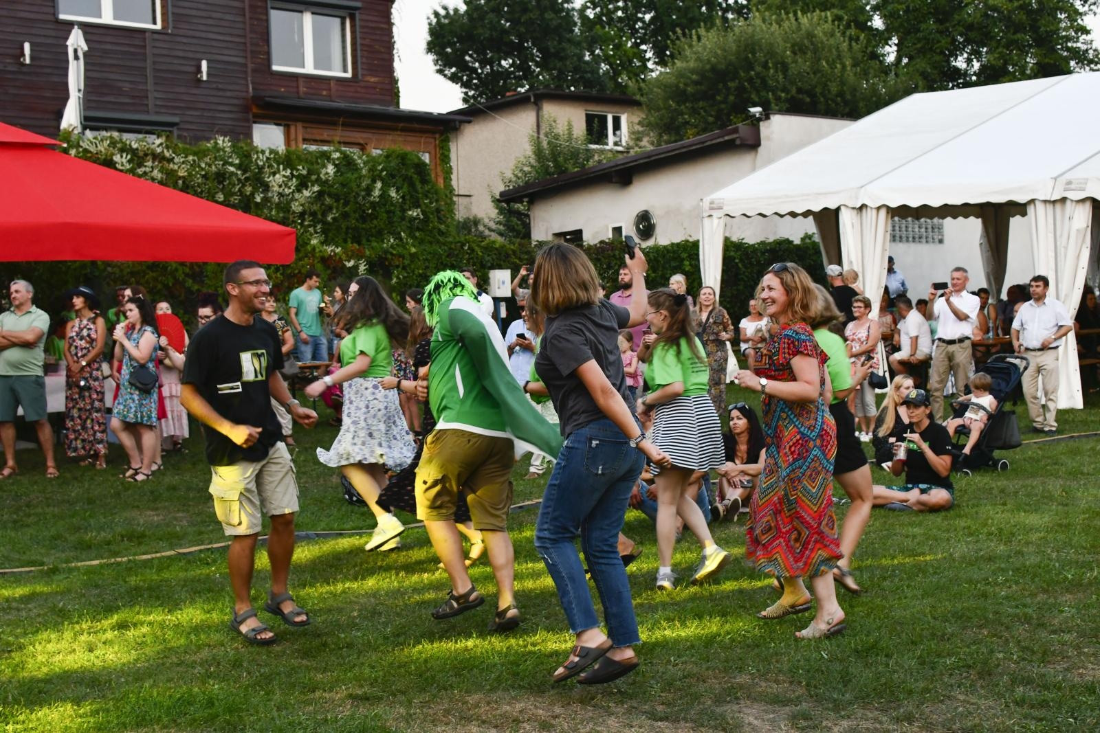Zdjęcie w galerii na portalu naszraciborz.pl: Plejada gwiazd na festynie w Brzeziu [FOTO i WIDEO] wiadomości z regionu