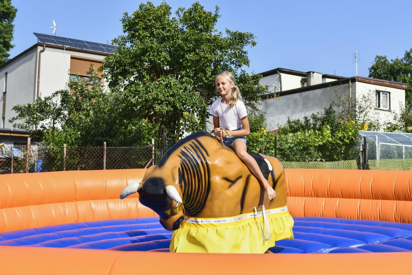 Zdjęcie w galerii na portalu naszraciborz.pl: Plejada gwiazd na festynie w Brzeziu [FOTO i WIDEO] wiadomości z regionu