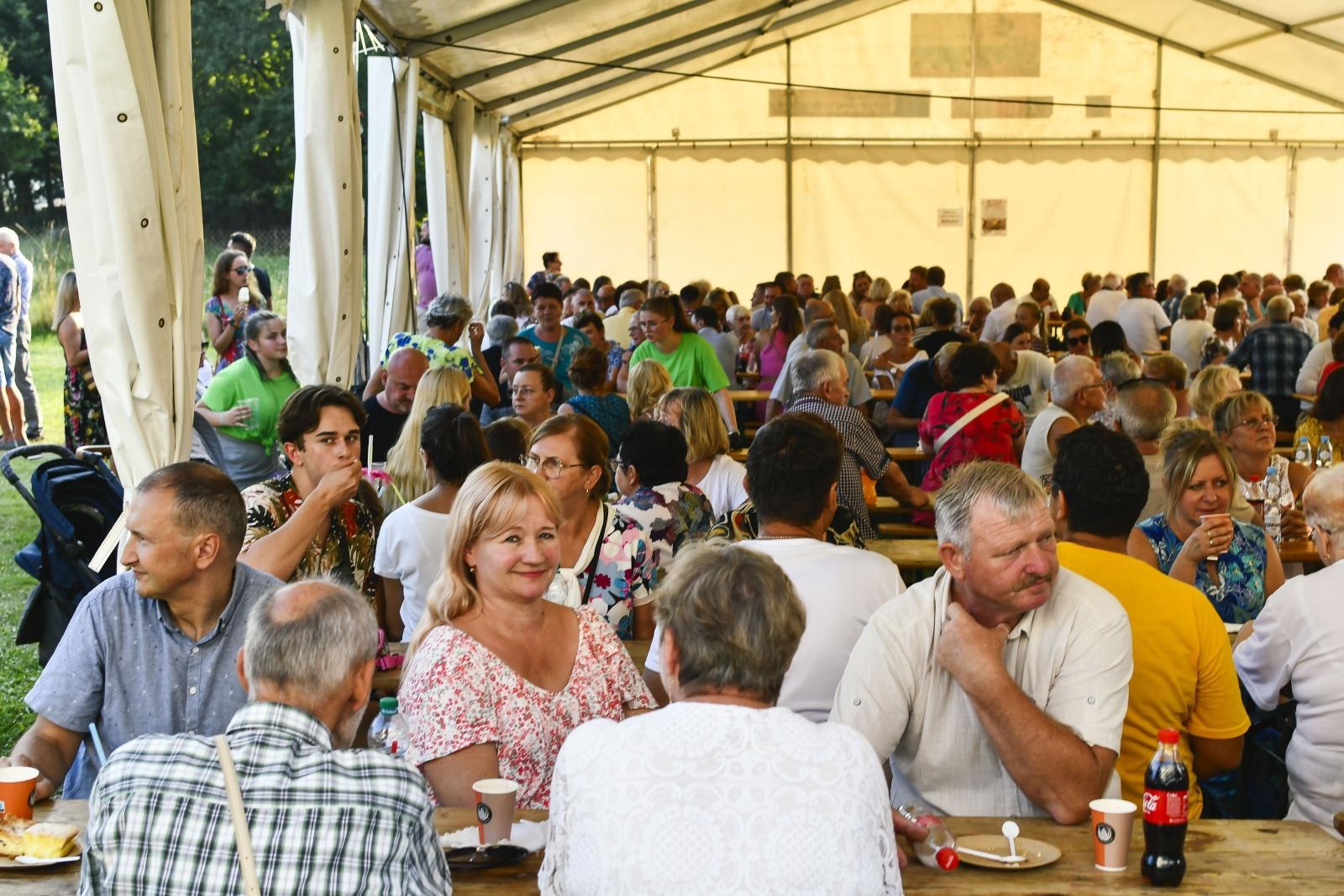 Zdjęcie w galerii na portalu naszraciborz.pl: Plejada gwiazd na festynie w Brzeziu [FOTO i WIDEO] wiadomości z regionu