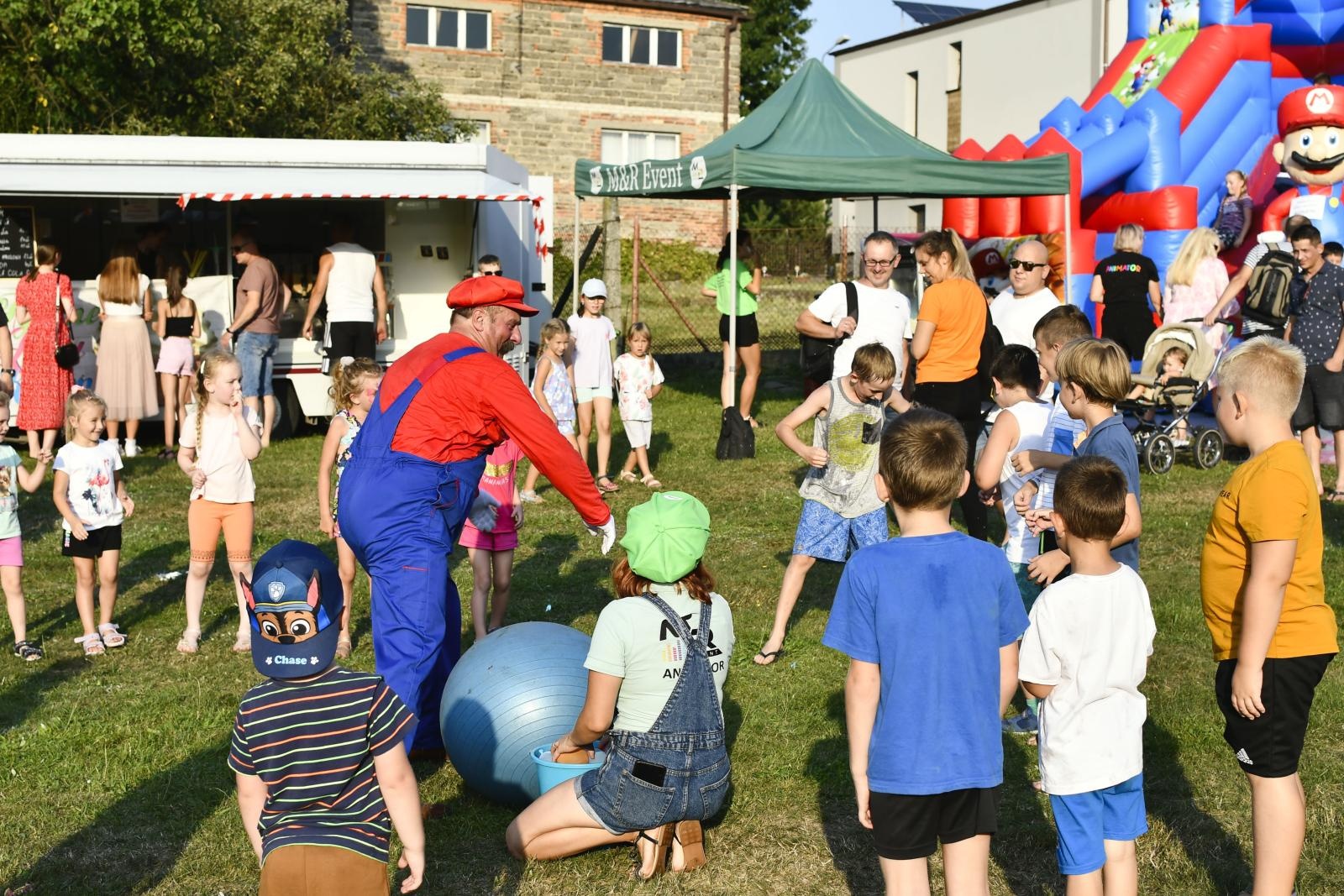 Zdjęcie w galerii na portalu naszraciborz.pl: Plejada gwiazd na festynie w Brzeziu [FOTO i WIDEO] wiadomości z regionu