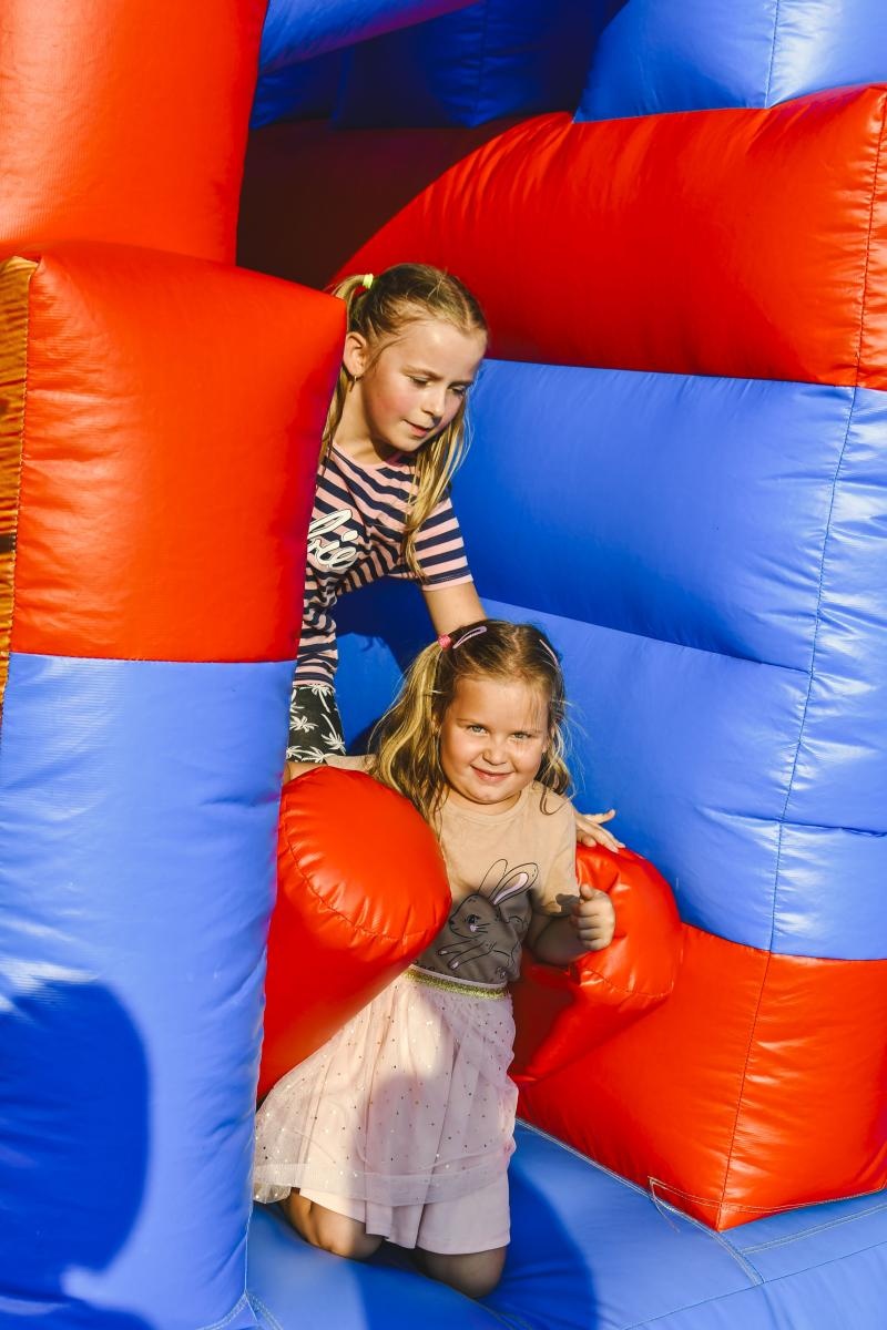 Zdjęcie w galerii na portalu naszraciborz.pl: Plejada gwiazd na festynie w Brzeziu [FOTO i WIDEO] wiadomości z regionu