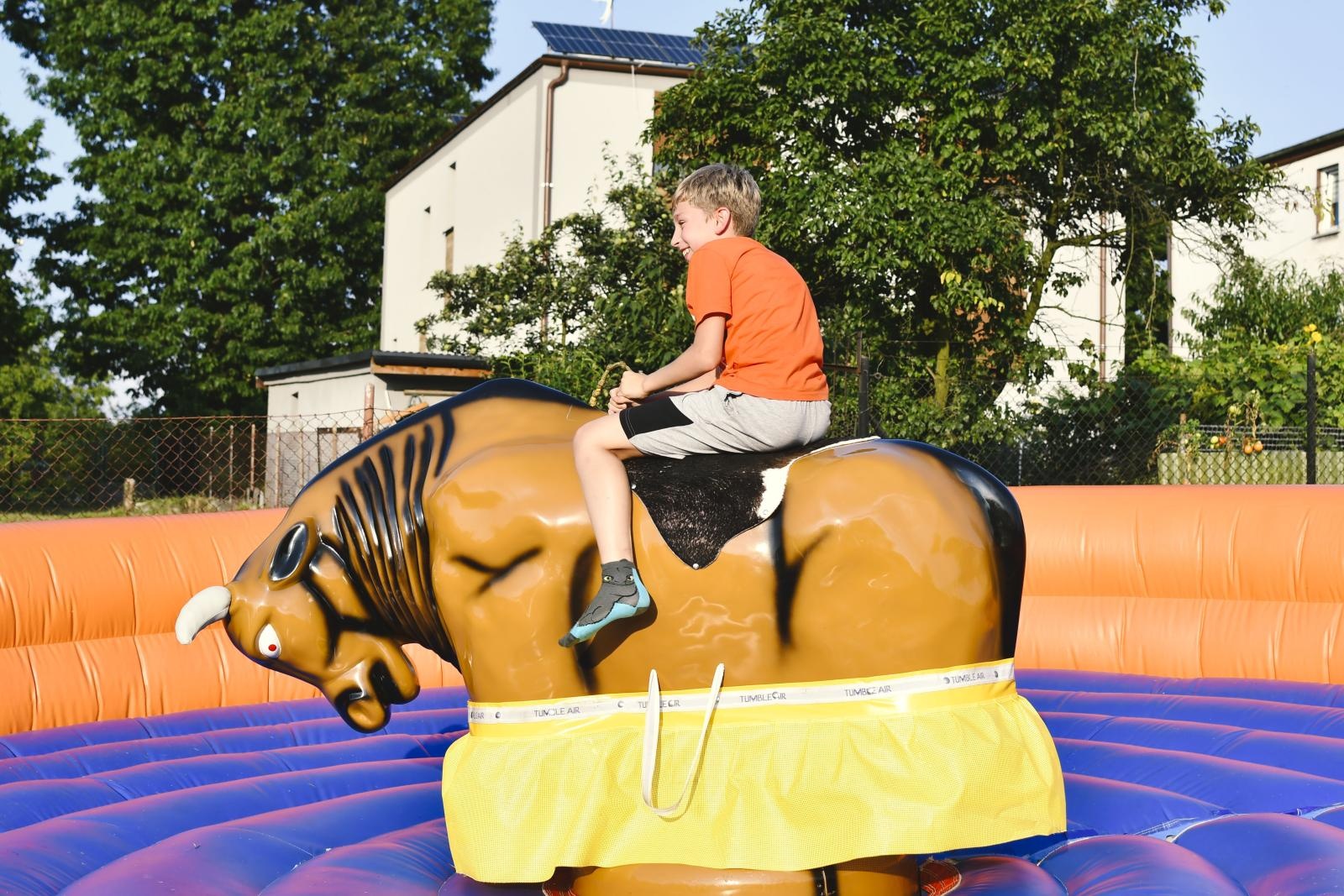 Zdjęcie w galerii na portalu naszraciborz.pl: Plejada gwiazd na festynie w Brzeziu [FOTO i WIDEO] wiadomości z regionu