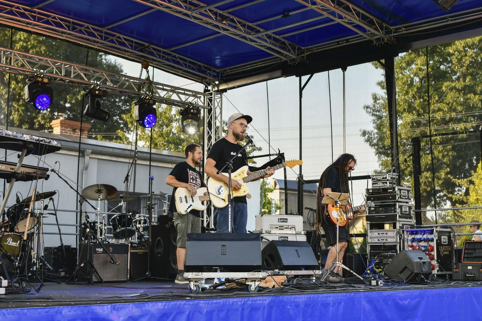 Zdjęcie w galerii na portalu naszraciborz.pl: Plejada gwiazd na festynie w Brzeziu [FOTO i WIDEO] wiadomości z regionu
