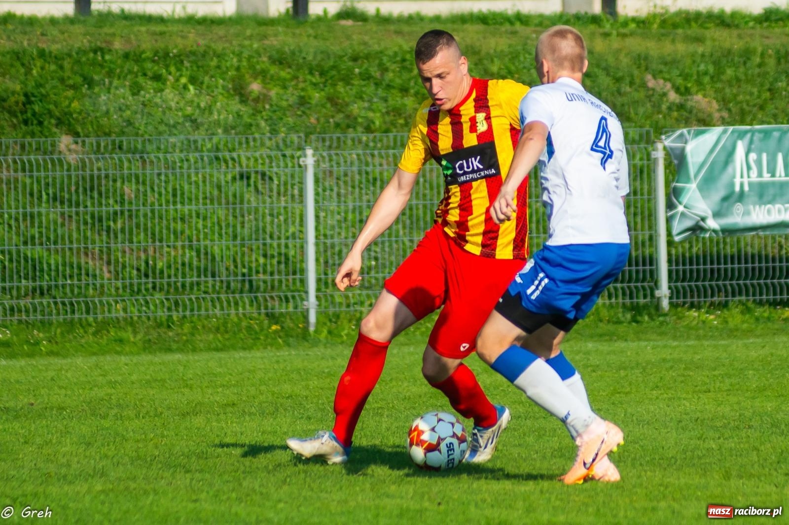 Zdjęcie w galerii na portalu naszraciborz.pl: Płomień z Połomi pochłonął Racibórz. Kolejny mecz Unii bez punktów [FOTO] wiadomości z regionu