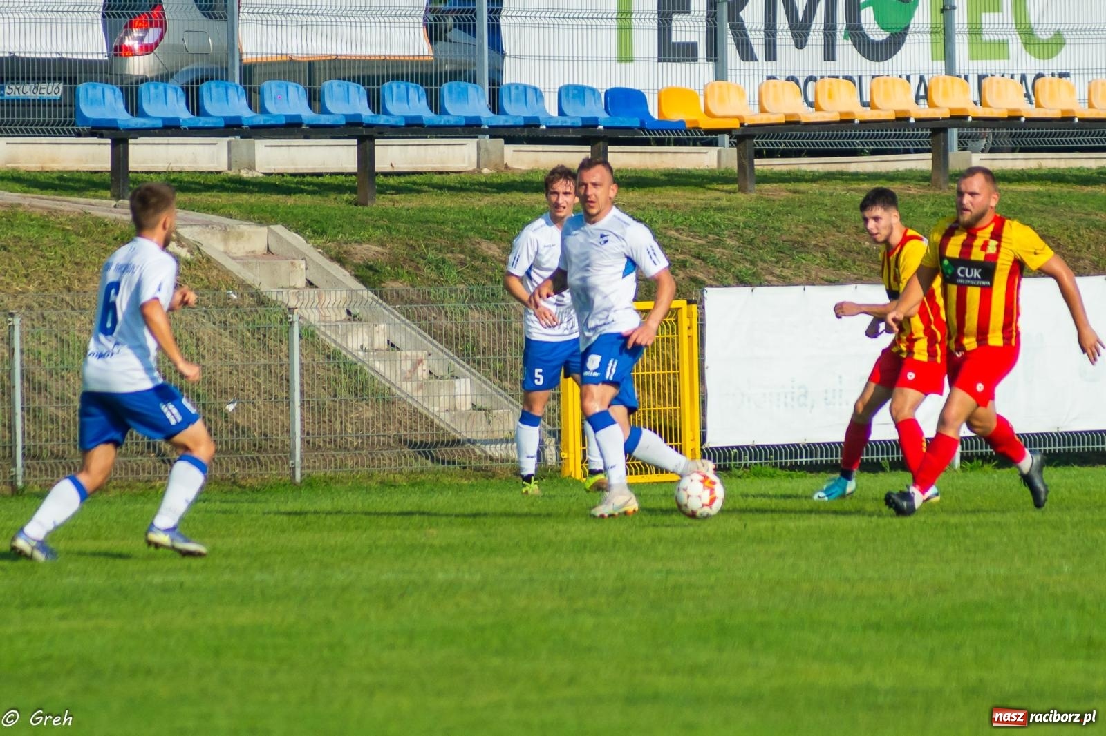 Zdjęcie w galerii na portalu naszraciborz.pl: Płomień z Połomi pochłonął Racibórz. Kolejny mecz Unii bez punktów [FOTO] wiadomości z regionu