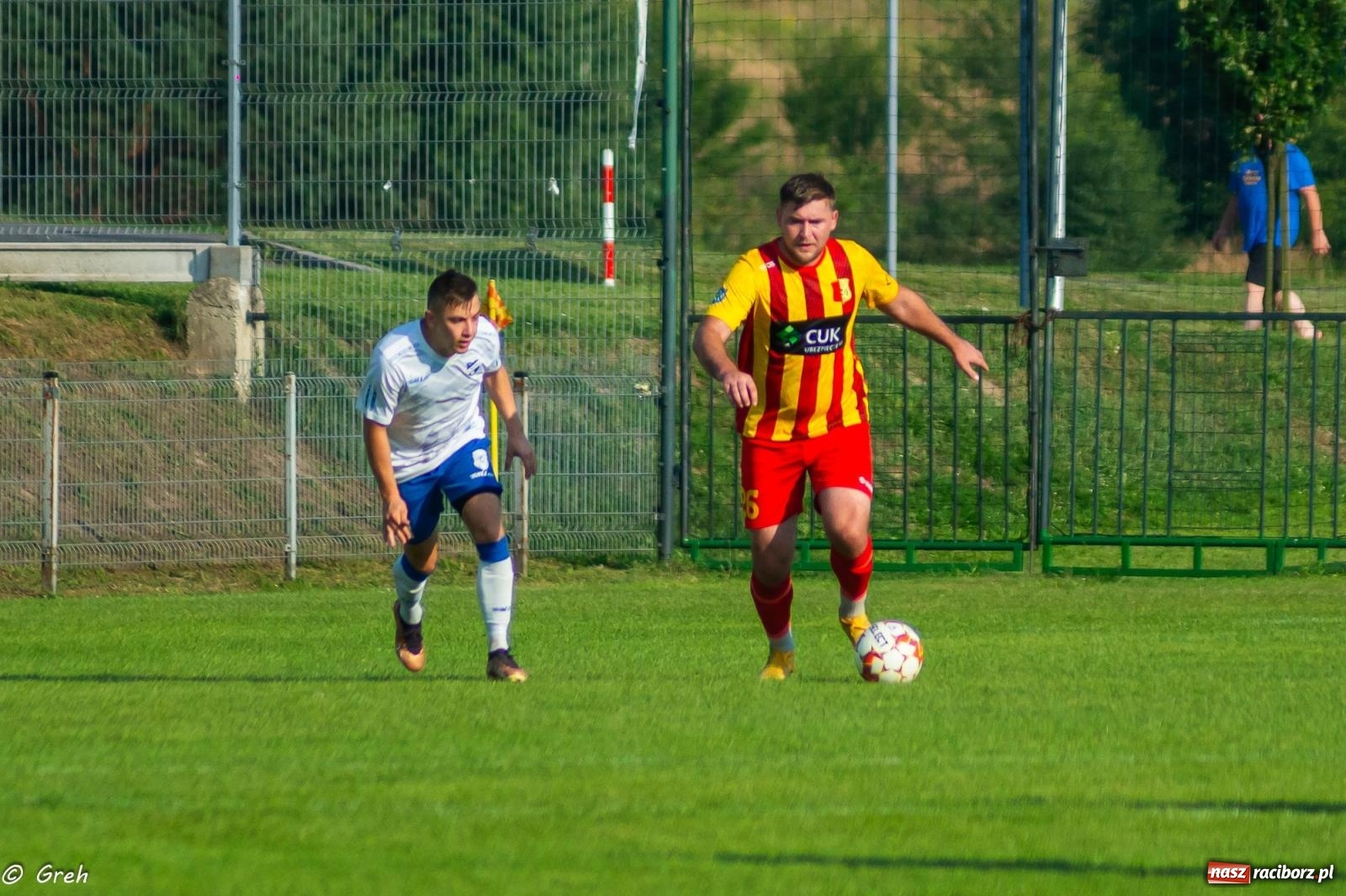 Zdjęcie w galerii na portalu naszraciborz.pl: Płomień z Połomi pochłonął Racibórz. Kolejny mecz Unii bez punktów [FOTO] wiadomości z regionu